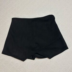 Blue Blush Black Skort